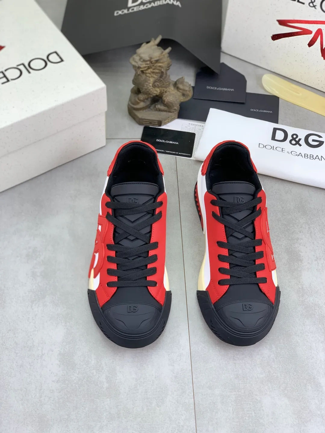 Men's shoes 💰P580💰 [New model] The latest hot style, top original quality, the official website synchronized with "DOLCE&GABBANA [Dolce & Gabbana] ~ High Quality." Effect Low-top casual DG men's shoes, loved by many celebrities, using high-end imported first-layer calfskin splicing logo design + cowhide feet, simple and elegant, perfectly interpreting the latest inspiration for shoes, integrating classics and fashion, luxury dreams, leading fashion Suitable for drivers, light and comfortable to drive, light and breathable for outdoor travel, high-end quality, trustworthy, 5️⃣color🉑️choice! Code number: 38-46